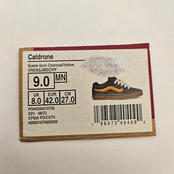 Athletic_Shoes